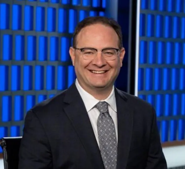 adrian wojnarowski net worth